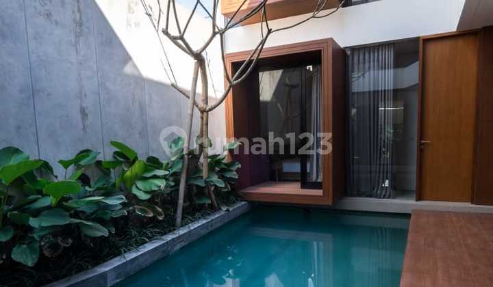 Villa Mezzanine Canggu, Lokasi Strategis Dekat Kawasan Wisata