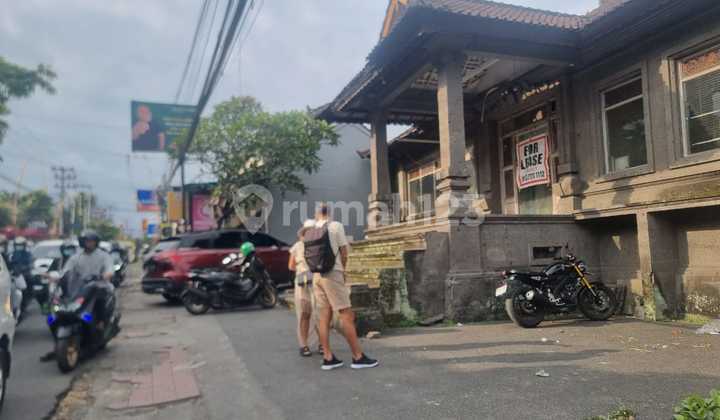 Shop/business building on Mas Ubud Main Road, strategic location Shop/business building on Mas Ubud Main Road, strategic location