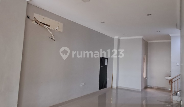 For Sale: Mutiara Taman Palem Shop House 2