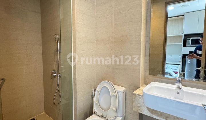 Apartemen Gold Coast Semi Furnished 2