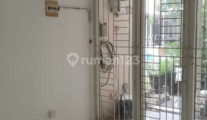 For Sale: The Green Court House, Cengkareng 2