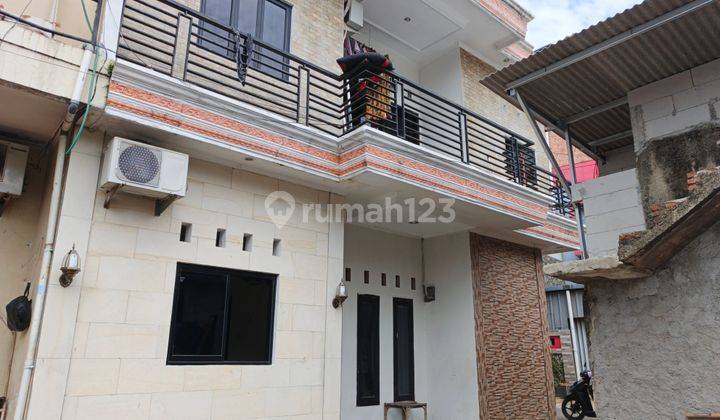 Rumah 2 Lantai Lingkungan Nyaman di Makasar Jaktim, Makasar004 1