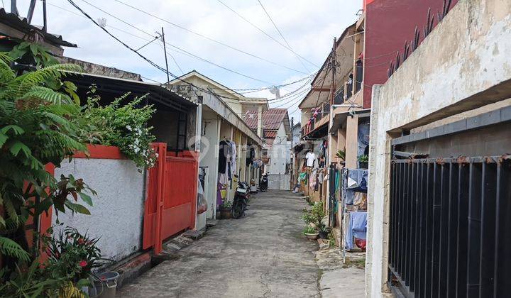 Rumah Bagus 2 Lantai SHM di Bekasi, PondokMelati002 1