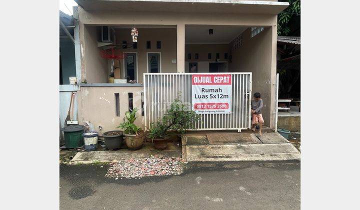 Rumah Furnished Bagus dengan SHM di Jl. Durian 1 SerpongUtara005 1