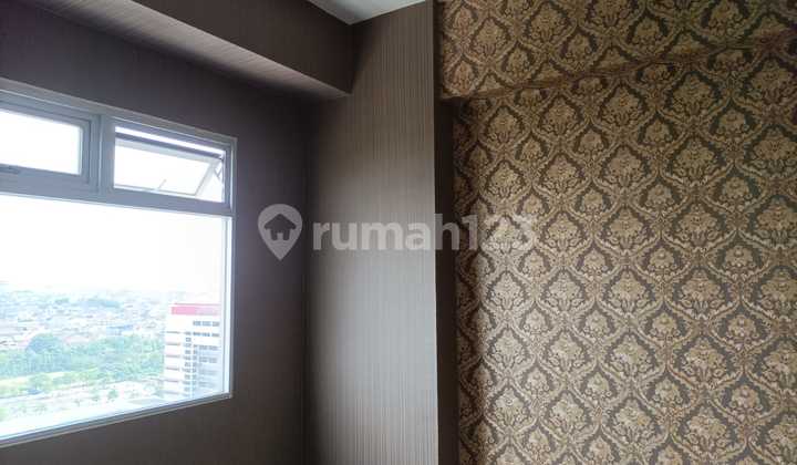 2 BR Apartment Price 400 Million Negotiable at Grand Emerald Kelapa Gading 72641 DS