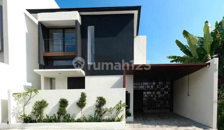 Di Jual Villa Lokasi Semer Kerobokan Kuta Utara Badung Bali