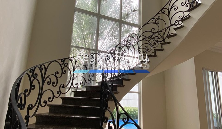 Dijual Rumah Pondok Indah, Jakarta Selatan Dijual Rumah Pondok Indah, Jakarta Selatan