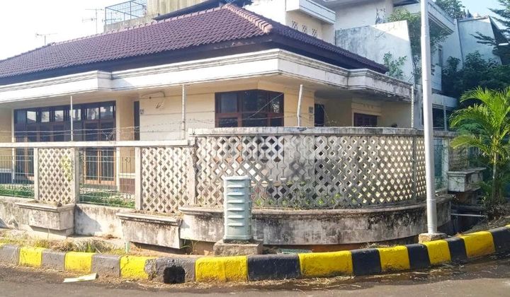 Dijual Rumah Hoek Interkon 13X20 SHM