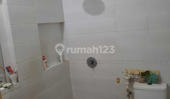 Dijual Rumah Golf Lake 8X20 2