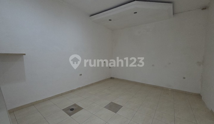 For Rent Good 3-Story Ruko in Pluit 2