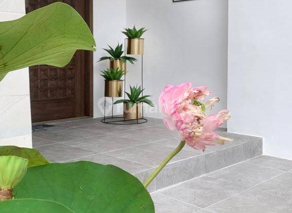 RUMAH CLUSTER TYPE VILLA BALI ARTISTIC SIAP HUNI DEKAT AKSES TOL