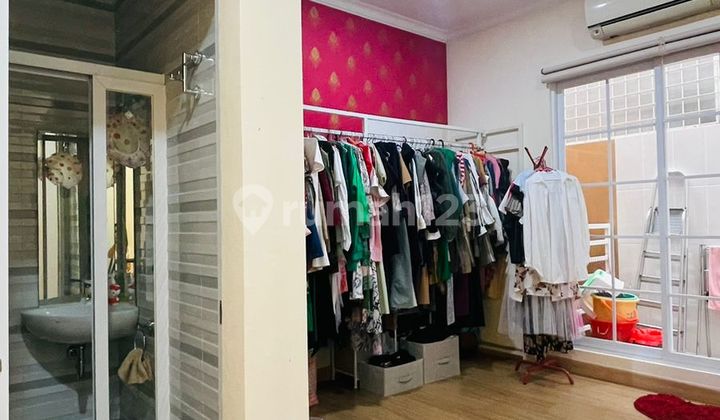 Nego Rumah 2 Lantai Bagus Terawat, Full Furnished & Siap Huni di West Europe Green Lake City 2