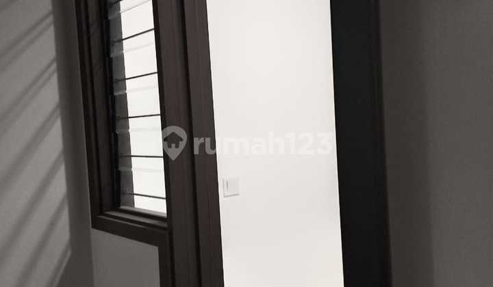 Dijual Cepat! Rumah Baru 2 Lantai di Cluster Georgia Pik2 - 3+1 KT, Hadap Utara, Siap Huni 2