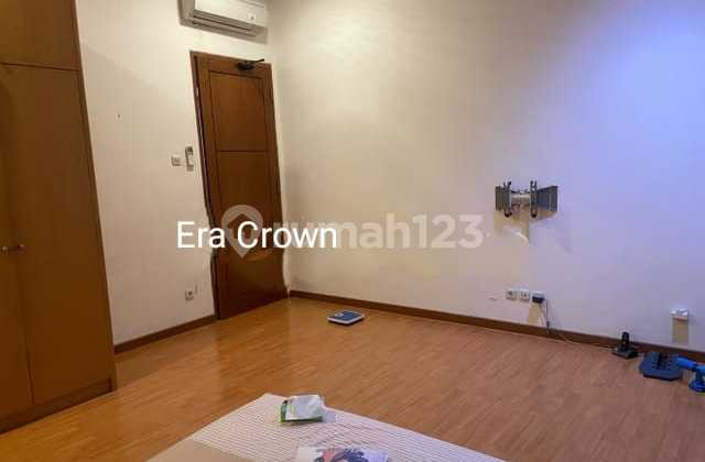 1.5-Story House in BSD Nusaloka (Gin) - 4 BR, SHM, Move-in Ready & 24-Hour Security 1.5-Story House in BSD Nusaloka (Gin) - 4 BR, SHM, Move-in Ready & 24-Hour Security