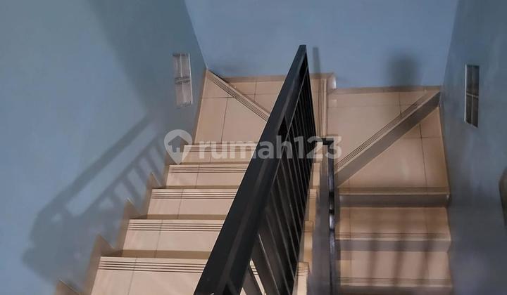 Siap Huni, Rumah Bagus dan Cantik bisa Tinggal Bersama Keluarga di Taman Royal