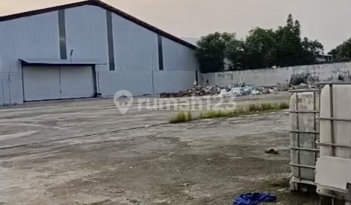 HURRY! Good Warehouse, Move-in Ready, Parking Space Available in Legok