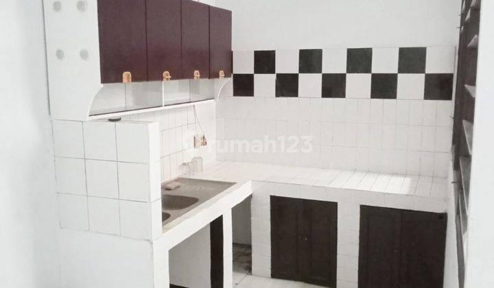 Rumah Baru di Renov Dan Kondisi Rapi di Kosambi Baru