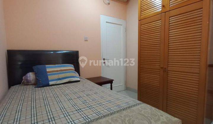 Rumah Terawat 6x15 di Puri Mansion Cluster Edinburgh  2