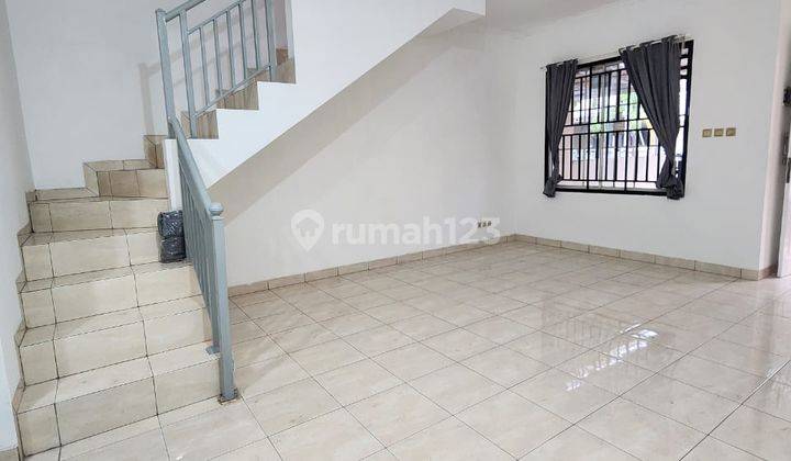 Rumah Hunian di Taman Semanan Indah 2 Lantai Lokasi Strategis  1