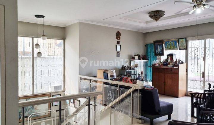 Rumah Bagus Dan Terawat 2 Lantai di Metro Permata Karang Tengah 2