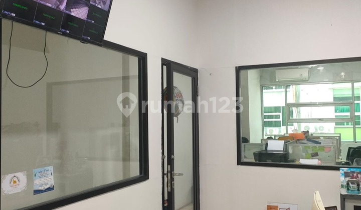 Siap Usaha! Ruko Duta Indah 3 Lantai di Kalideres, Lokasi Oke Harga Nego