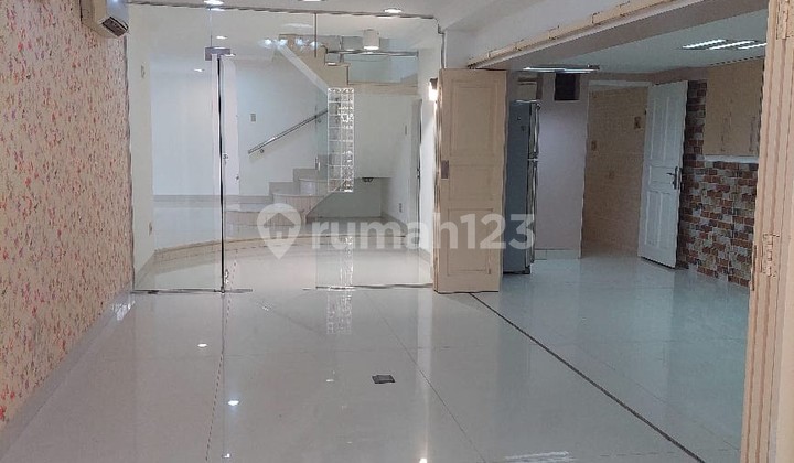 Opportunity! Large House Tanjung Duren - Still Negotiable