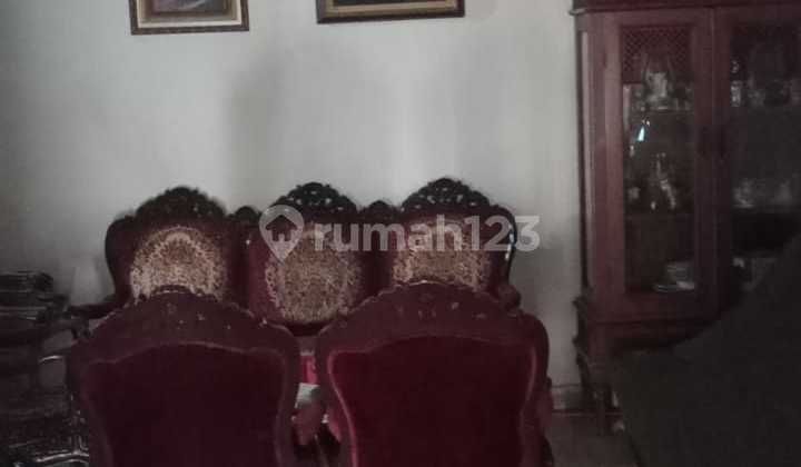 Rumah Hitung Tanah SHM Kebayoran Lama - Cocok untuk Hunian atau Investasi