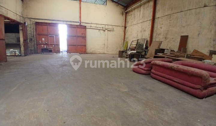 Commercial Warehouse for Rent in Ciledug Tangerang | Strategic Location, Ready for Operation Commercial Warehouse for Rent in Ciledug Tangerang | Strategic Location, Ready for Operation