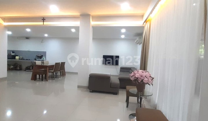 Harga Nego! Rumah Bagus 3 Lantai Siap Huni di Duri Kepa Jakarta Barat