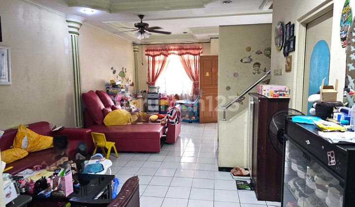 Cek Rumah satu ini Bisa Nego! Bagus 3 Kamar Tidur di Taman Palem Lestari Cengkareng Cek Rumah satu ini Bisa Nego! Bagus 3 Kamar Tidur di Taman Palem Lestari Cengkareng