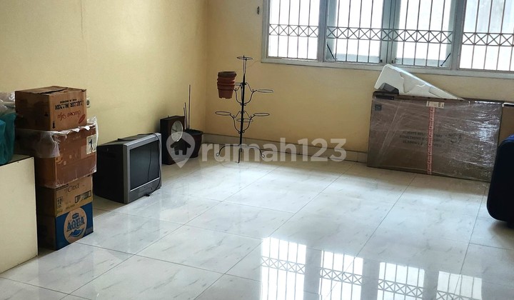 Rumah Full Renovasi Gaperlu Ribet Lagi di Grawisa Grogol Jakarta Barat 2