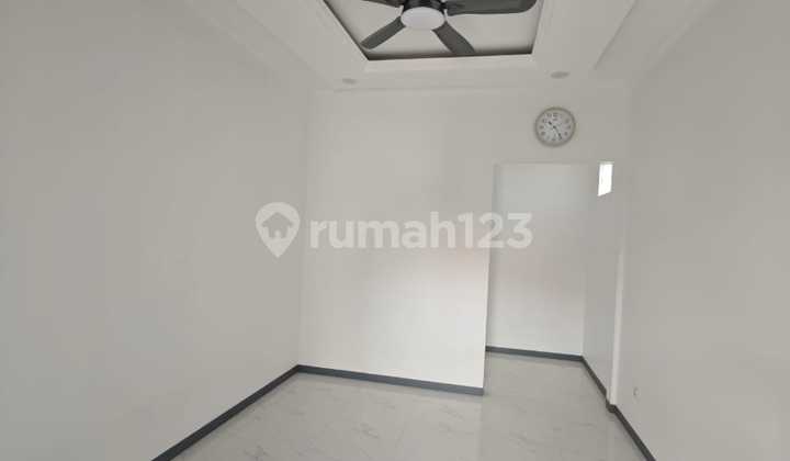 Bisa Nego Rumah Bagus Sudah SHM, Area Strategis Ambil Cepat Lokasi di Kebon Jeruk