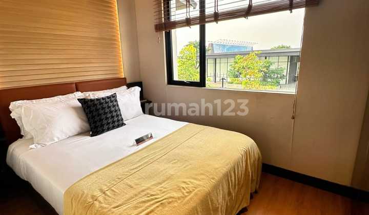 Nego Rumah Sebelahan sama Gading Serpong dan BSD Hadap Utara dan Lingkungan Nyaman di Park Serpong 2