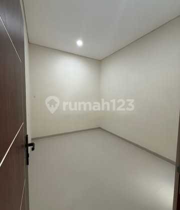 Siap Huni Rumah Bagus dan Luas bisa Nego di Kav, Dki 2