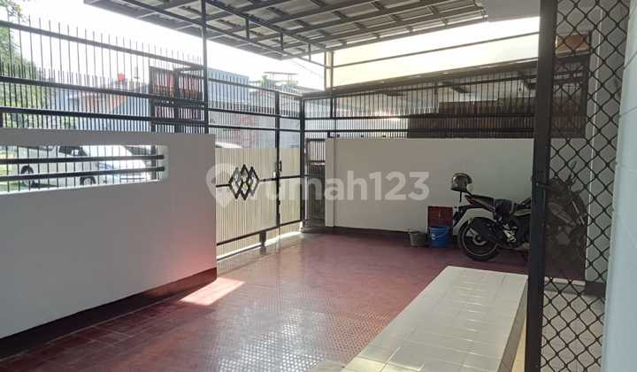 Rumah 3 Kamar Tidur Bagus dan Terawat di Kosambi Baru Jakarta Barat