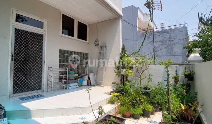 Rumah 2 Lantai sudah SHM, Kondisi Bagus di Grawisa Jakarta Barat Bisa Nego! 2