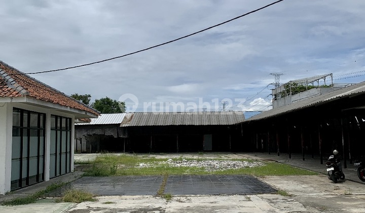 Land + Building Price Facing Main Road in Kelapa Dua Tangerang Land + Building Price Facing Main Road in Kelapa Dua Tangerang