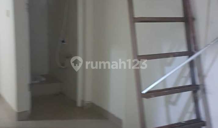 Hunian Nyaman 2 Lantai Green Lake City - 3 Kt, Lokasi Premium 2