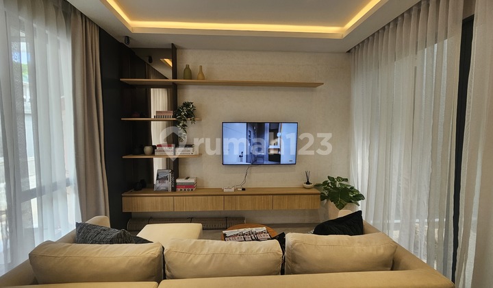 Limited Unit!!! Hanya 2 Unit, Lokasi Kebon Jeruk, 5 Menit Dari Exit Toll Meruya