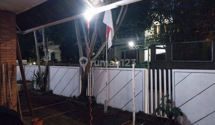 Dijual Rumah 2 Lantai di Cirendeu  1