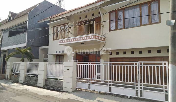 Dijual Rumah di Komplek Permata Hijau Ii 2