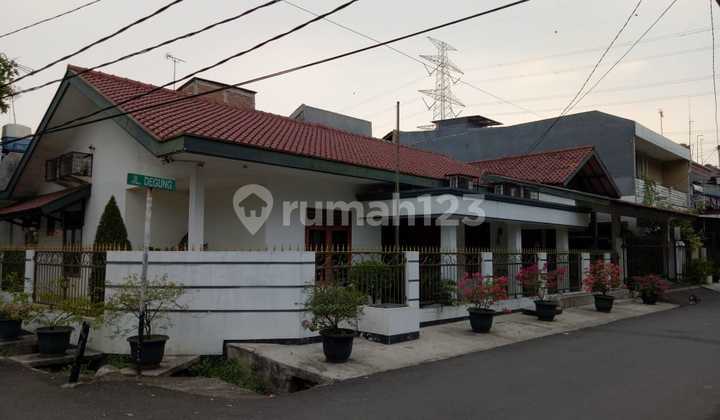 Rumah  Lokasi Strategis Duren Sawit