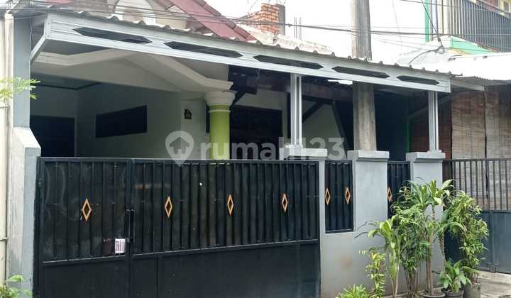 Di Jual Cepet Rumah Pribadi + Kontrakan 2 Pintu Di Jakarta Selatan