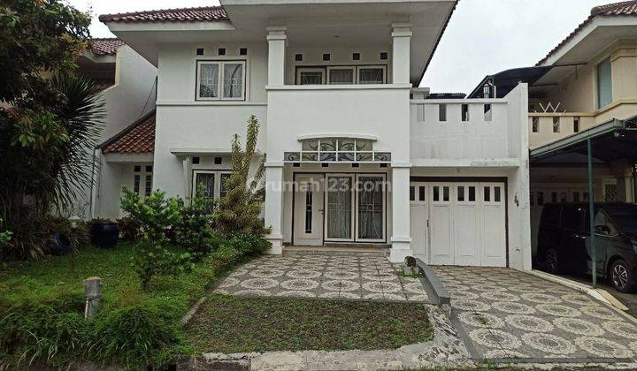 Rumah 2 Lantai Bagus Unfurnished SHM di Taman Giri Loka Bsd City, Tangerang 1