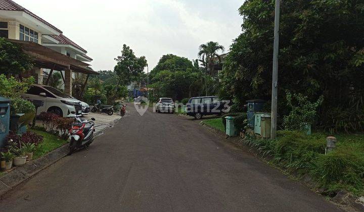 Rumah 2 Lantai Bagus Unfurnished SHM di Taman Giri Loka Bsd City, Tangerang 2