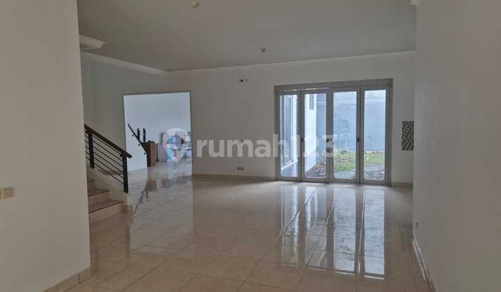 Rumah Bagus Unfurnished SHM Bsd Delatinos, Tangerang 2