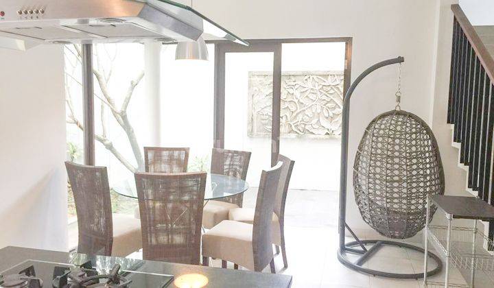 RUMAH FURNISHED STRATEGIS DEKAT PINTU TOL DI THE GREEN BSD (JO) 5