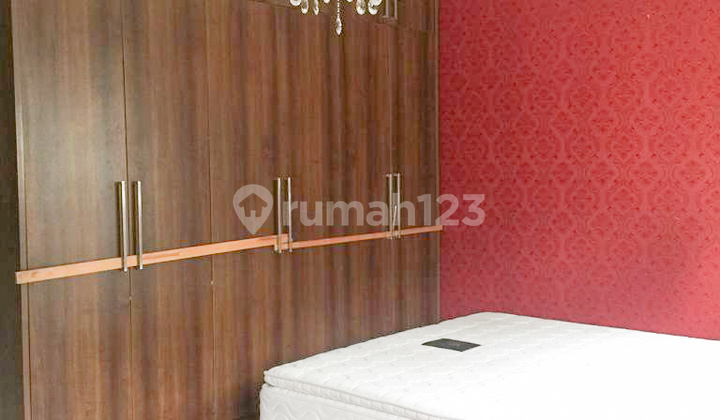 RUMAH FURNISHED STRATEGIS DEKAT PINTU TOL DI THE GREEN BSD (JO) 8