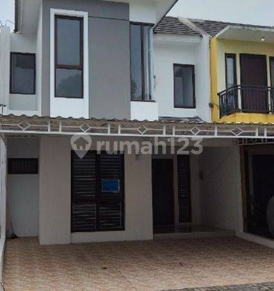 RUMAH BAGUS MINIMALIS DEKAT PINTU TOL DI CASPIA BSD 1