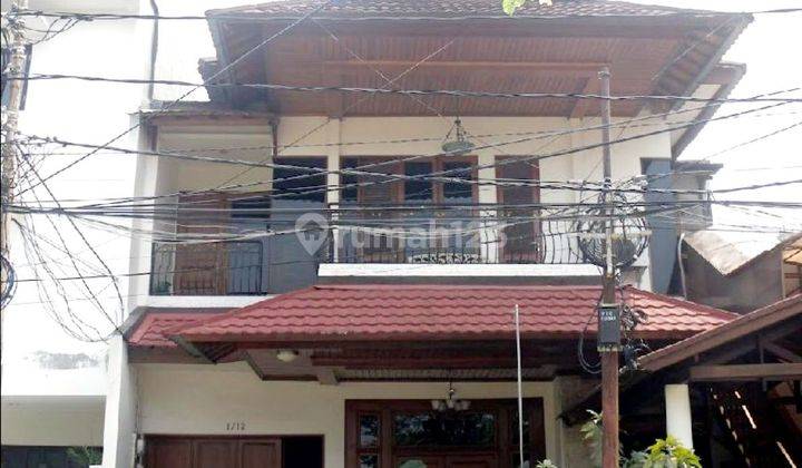 RUMAH DUA LANTAI COCOK UNTUK USAHA ATAU TEMPAT TINGGAL DI WIJAYA TIMUR JAKARTA SELATAN 1